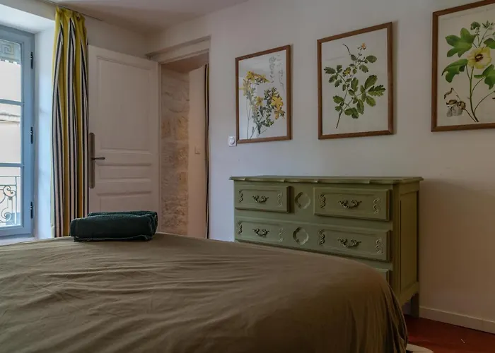 Apartamento L'envoutement Provençal Au Cœur De L'écusson - Nuit à Nimes
